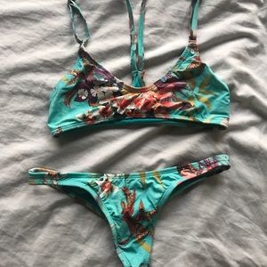 Pakaloha floral set